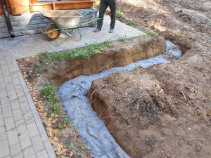 Як правильно зробити дренаж навколо будинку
